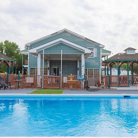 Atlantic Shores Inn And Suites Chincoteague Extérieur photo