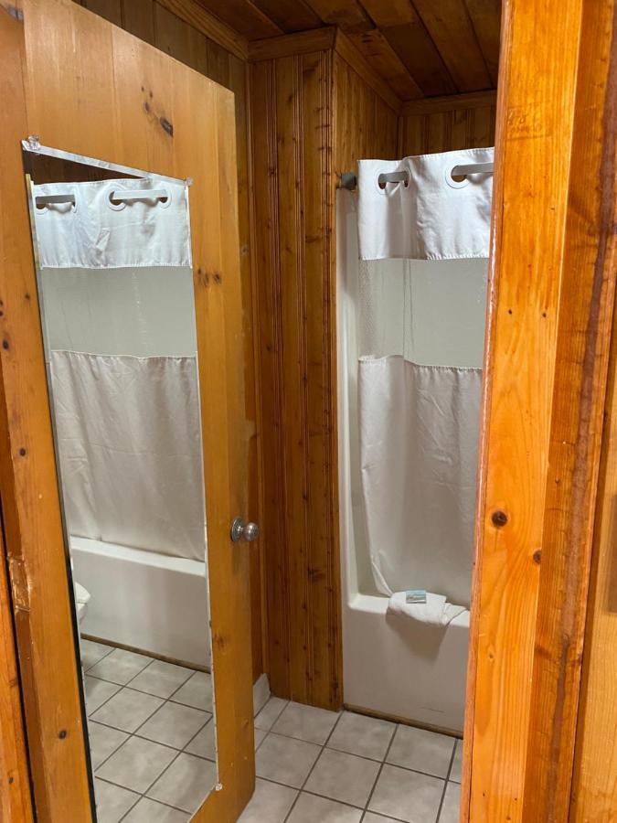 Atlantic Shores Inn And Suites Chincoteague Extérieur photo