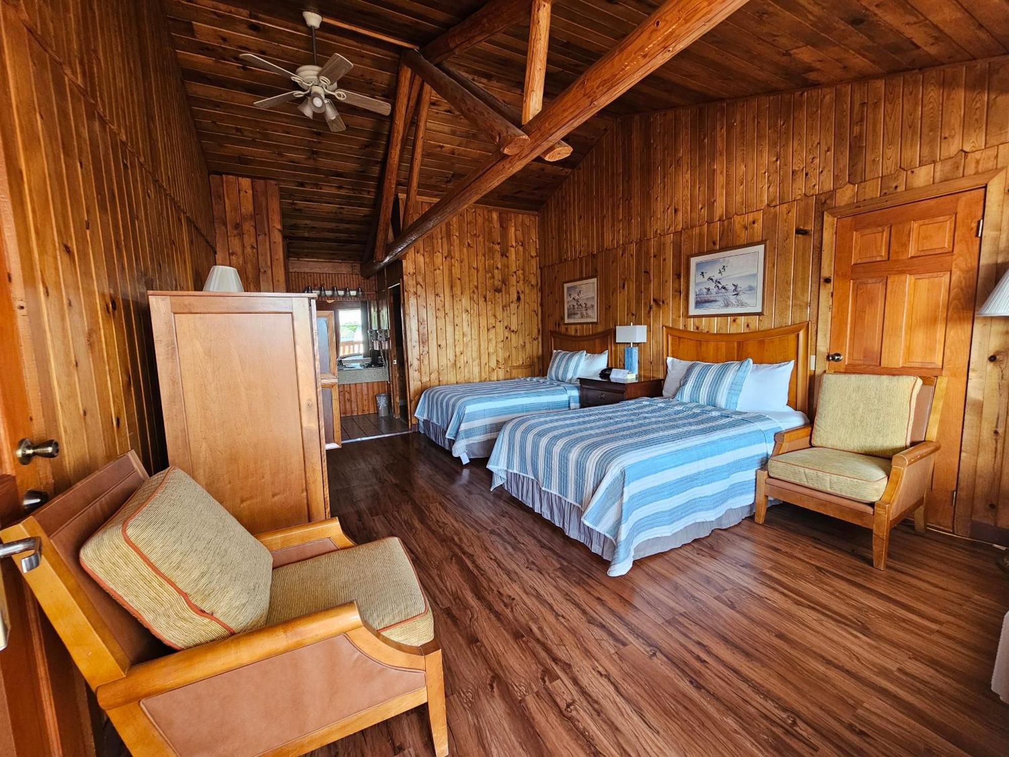 Atlantic Shores Inn And Suites Chincoteague Extérieur photo